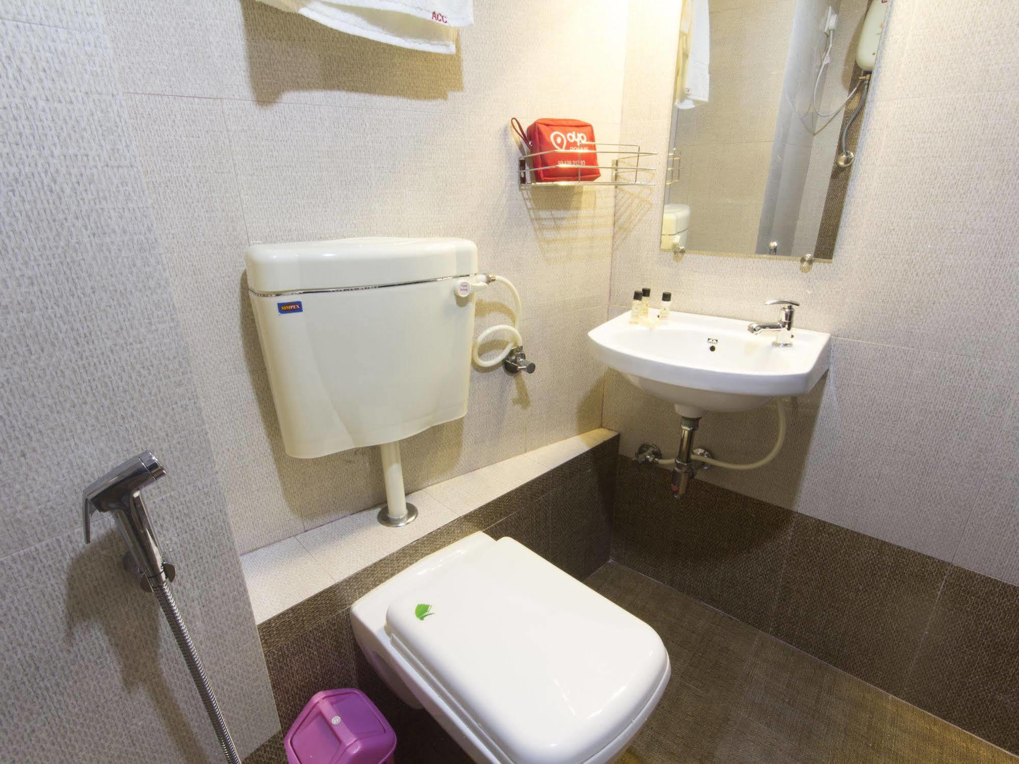 Hotel Accore Inn 뭄바이 외부 사진